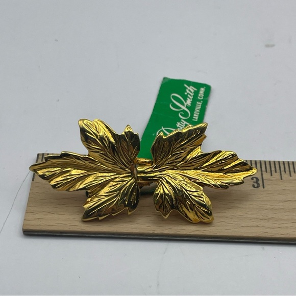 Dotty Smith 2 Piece Leaf Interlocking Belt Buckle Gold on Original Green Tag - Picture 13 of 13